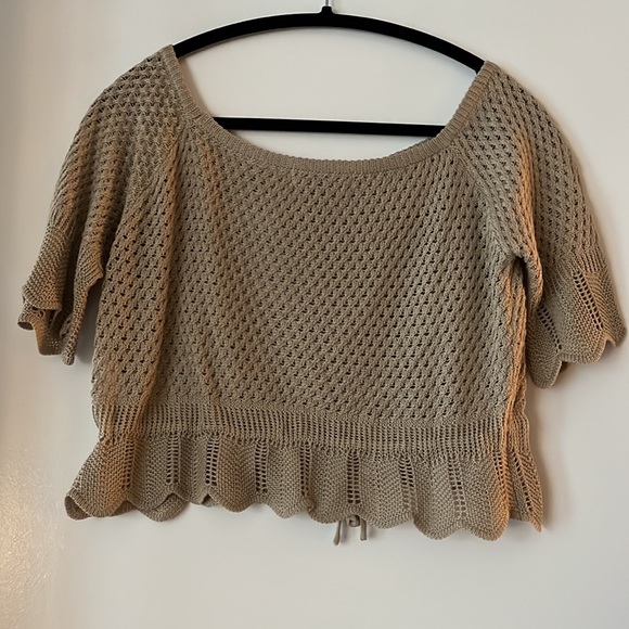 Brand new Lulus Tan knit crop top (Medium) - Picture 4 of 4
